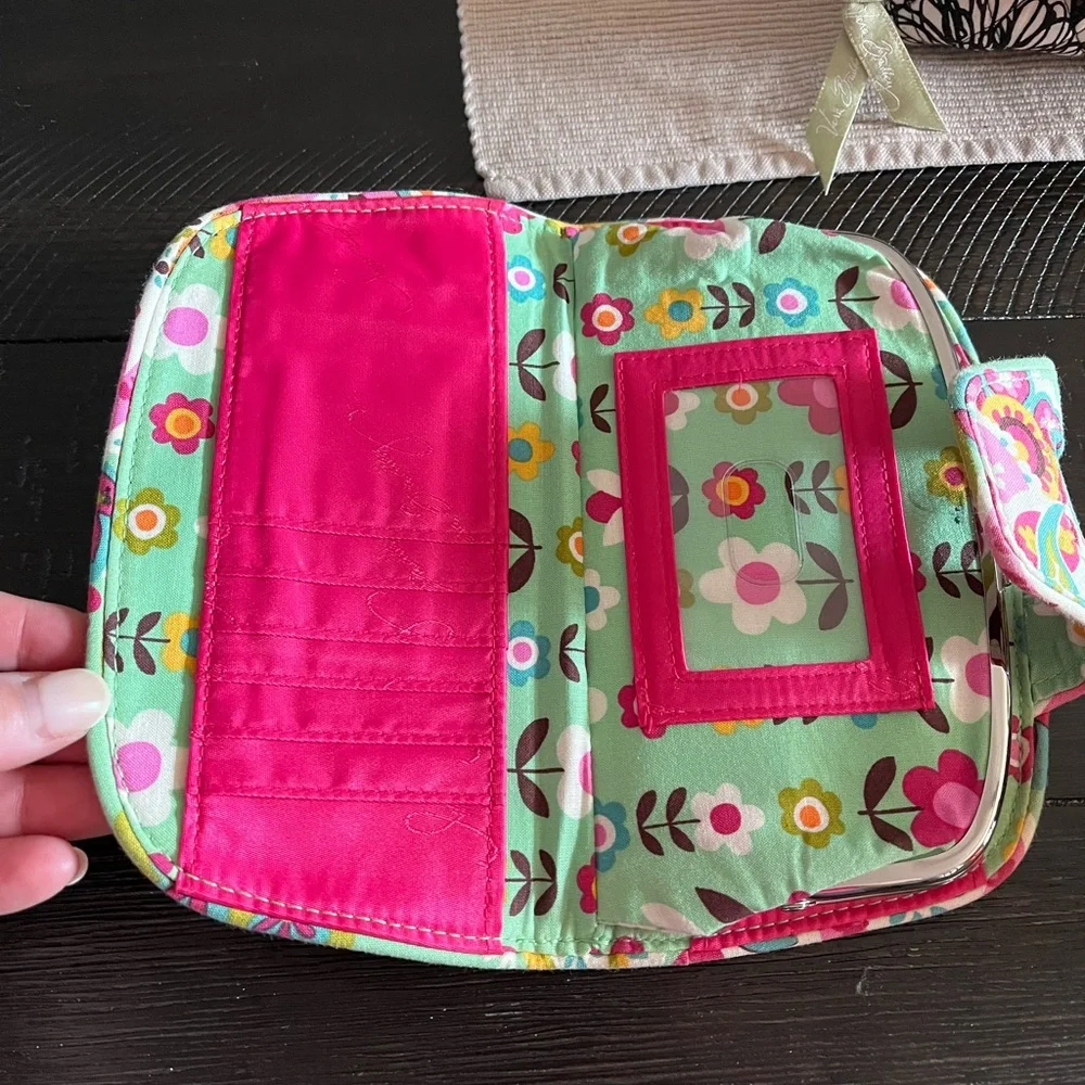 Vera Bradley tutti-frutti kiss and snap clutch wallet - Picture 3 of 8